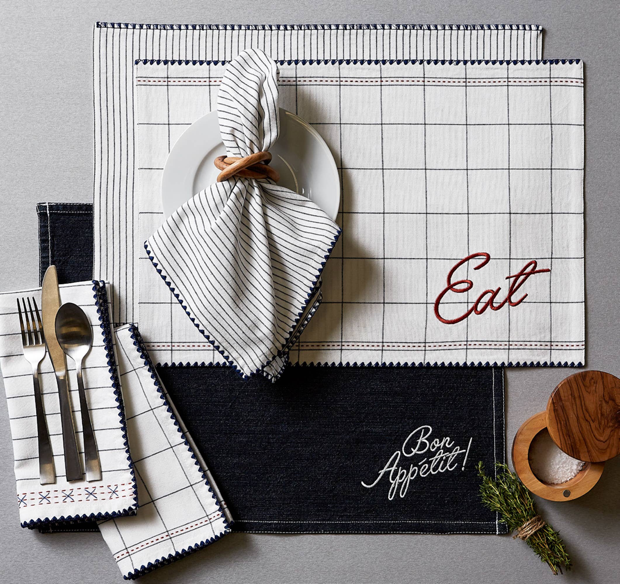 Design Imports - Wholesale Dinner & Cloth Napkin - Chef Micro Stripe Embellished Napkin1