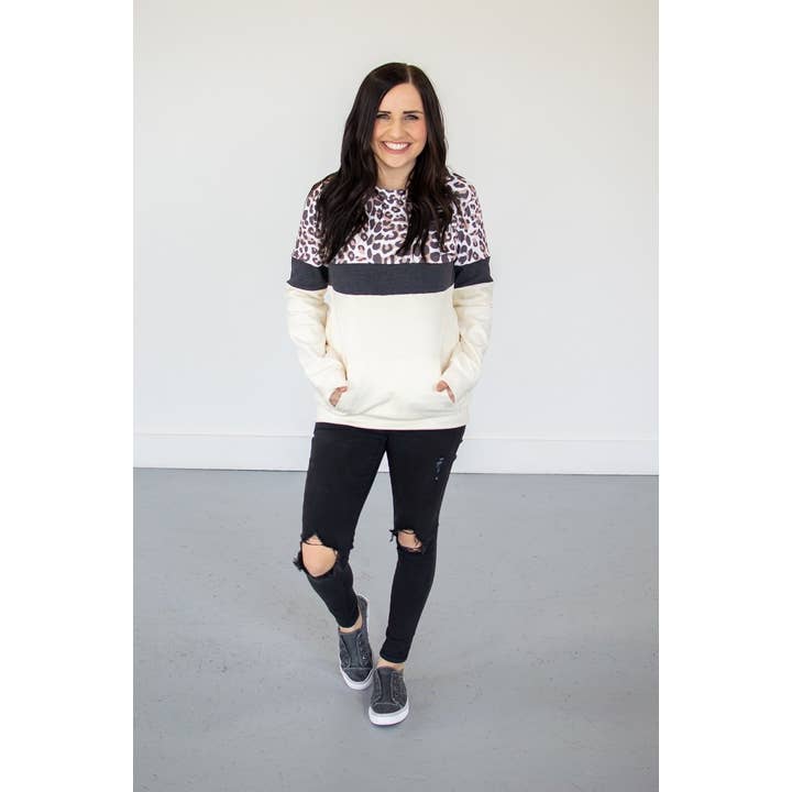 Luipaard ronde hals voor wholesale door Rogue Society Apparel®️