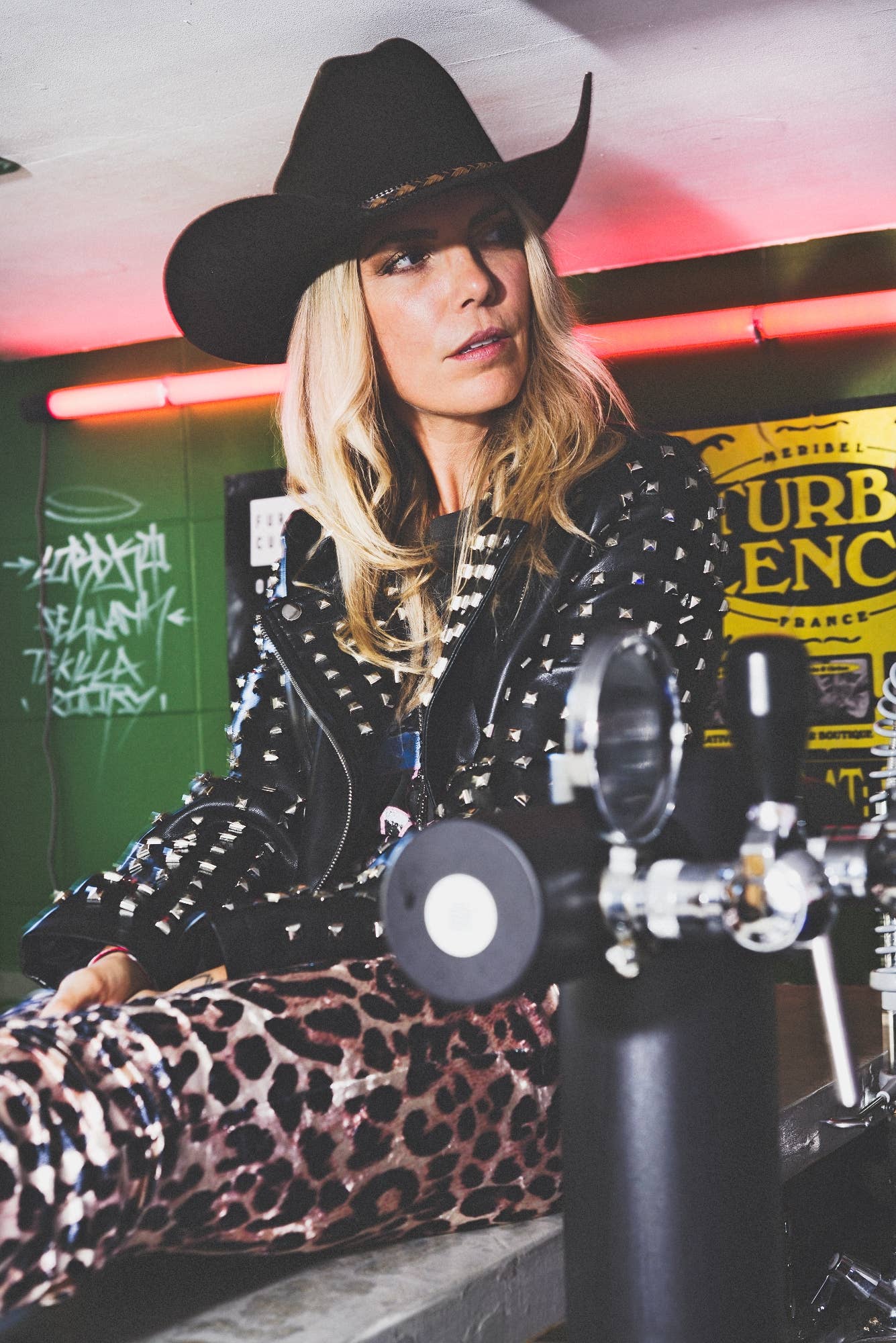 Pretty Attitude Clothing - EU - Wholesale Pants - Women's - Let's Get Rocked Leopard Print Velvet Flare Pants Cheetah 1