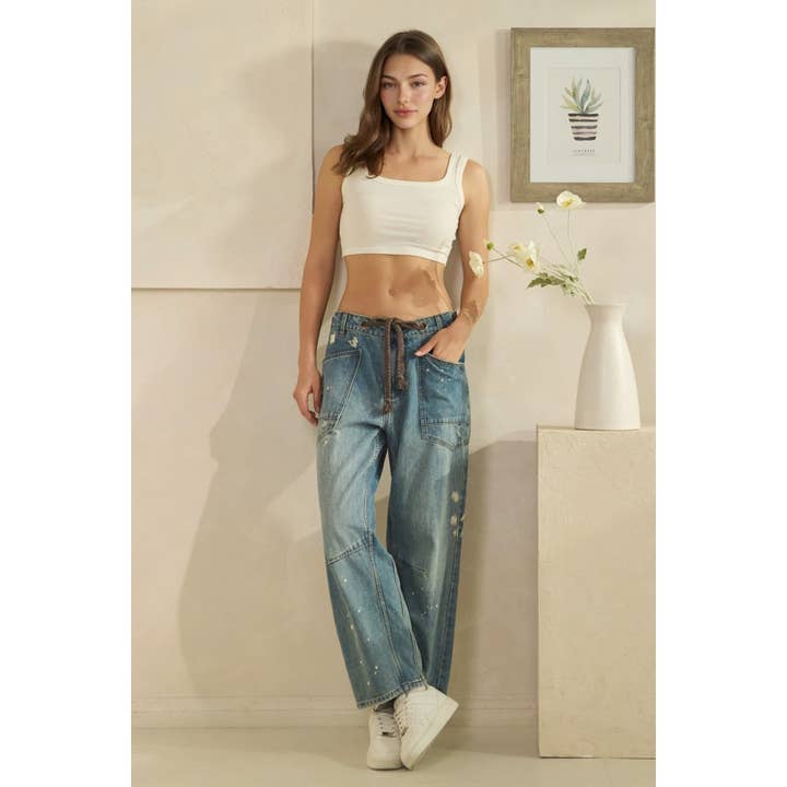 GEWASCHENE FARBSPRITZER-FASS-JEANS für den Großhandel von Oli&Hali