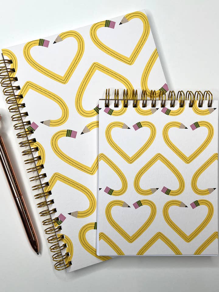 Bloc-notes en forme de cœur en forme de crayon à spirale, cadeau d'appréciation pour les enseignants pour la vente par Katherine Designs & Co.