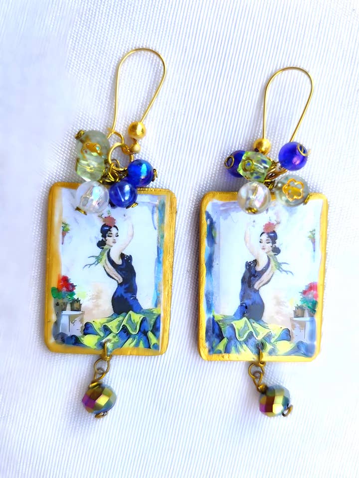 Pendientes colgantes de flamenco sevillana, pendientes de madera hechos a mano for wholesale by Wild & Free