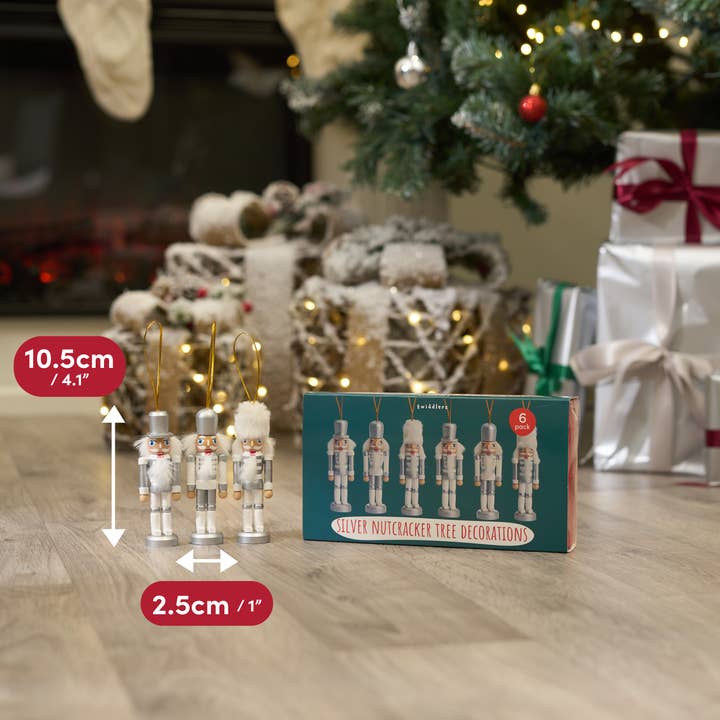 The Twiddlers - Vente Décoration de Noël - 6 décorations de soldats casse-noisette en bois doré pour sapin de Noël, 10 cm9