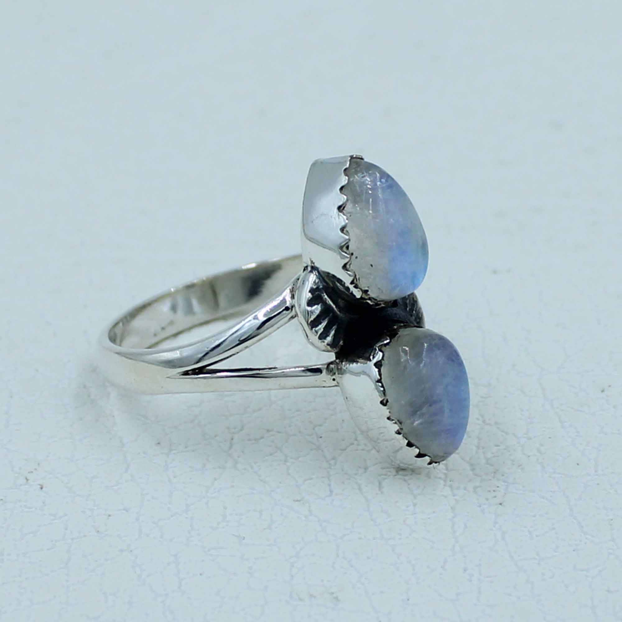 Silvex Jewelry – Engroshandel Statementring – Smuk Rainbow Moonstone Cabochon Ring2