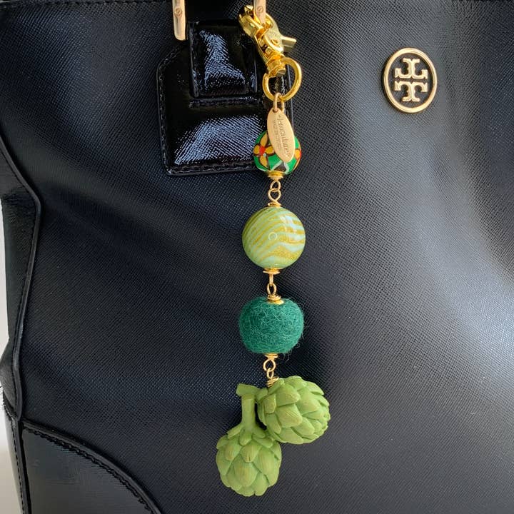 Artisjoktas Charm voor wholesale door Lenora Dame