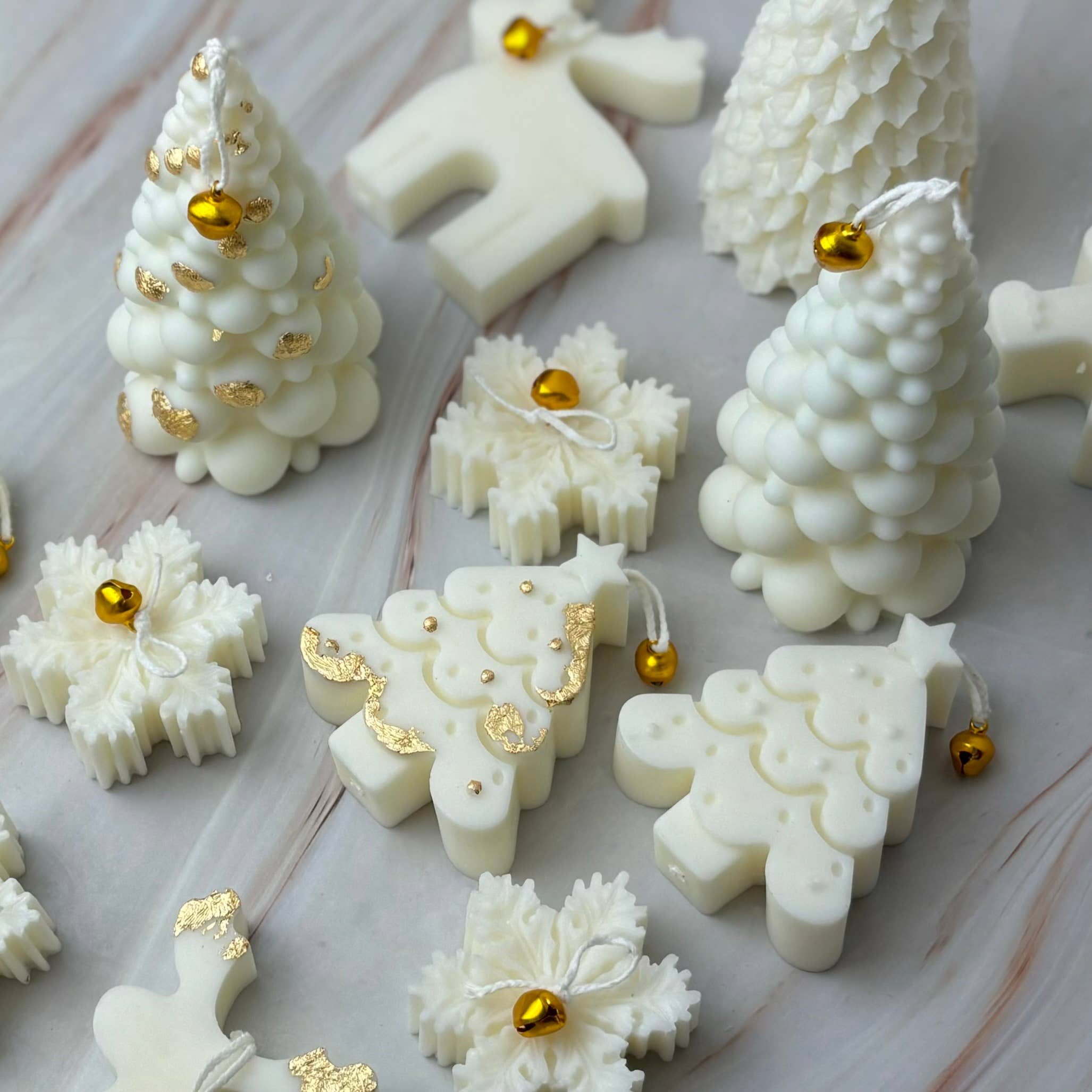 SOULCandle – wholesale Novelty candle – Gold Christmas collection 4