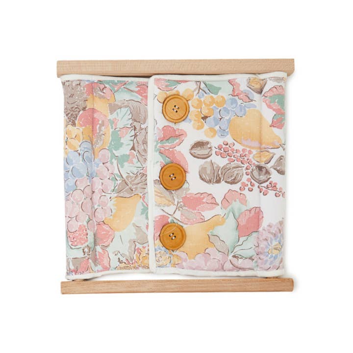 Observe édition - Wholesale Wood Toy - Kids - Upcycled Montessori Dressing Frames19