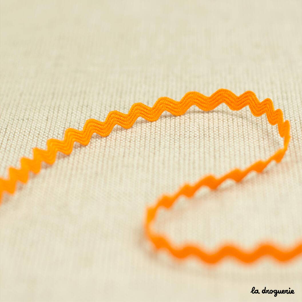 LA DROGUERIE - Wholesale Ribbon - Gift Wrapping - Small rickrack ribbon19