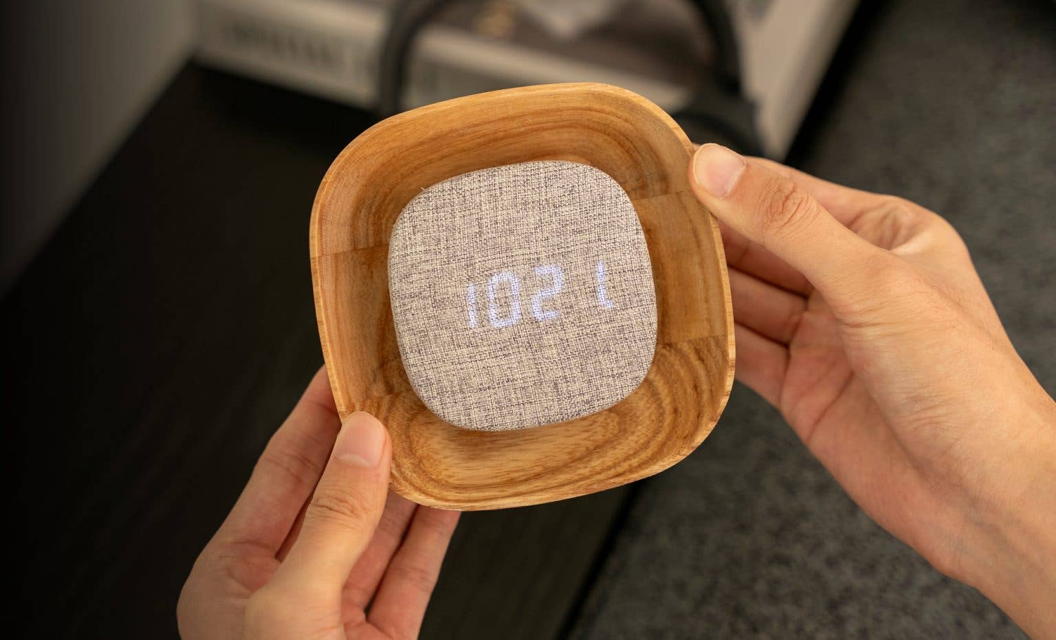 Gingko Design – wholesale Alarm clock – Lumos Clock 3