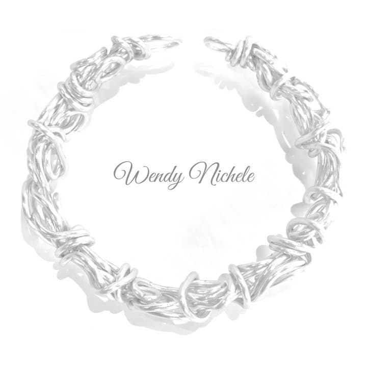 brazalete de aluminio, brazalete, brazalete de alambre, brazalete de plata para venta al por mayor de Wendy Nichele Jewelry