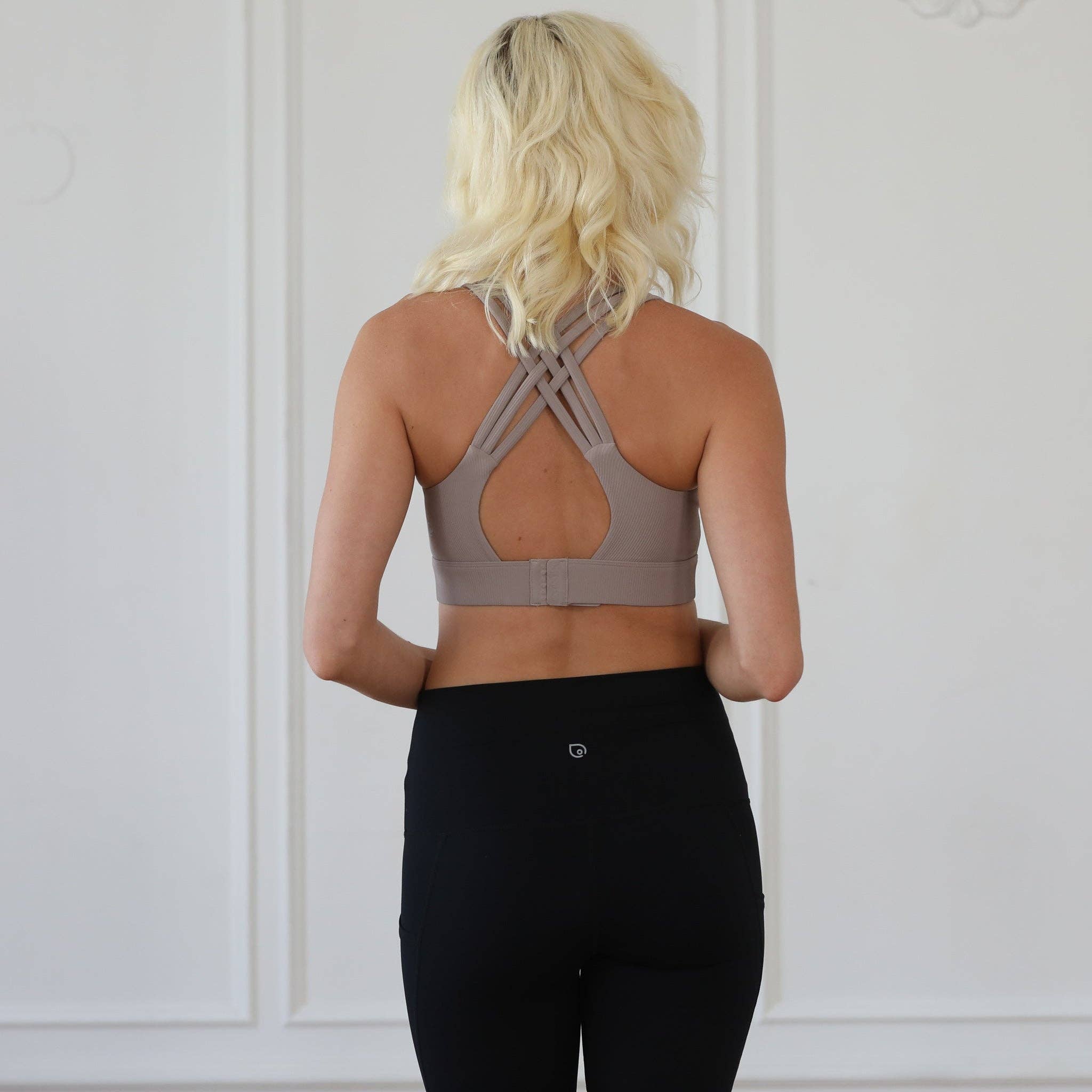 Chai Chloé 4 Running Nursing & Pumping Sports Bra (Ribbed Chai) for wholesale on Faire1