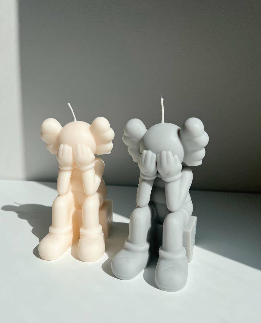 Elevate Candles – Großhandel Geschenkkerze – KAWS Kerze