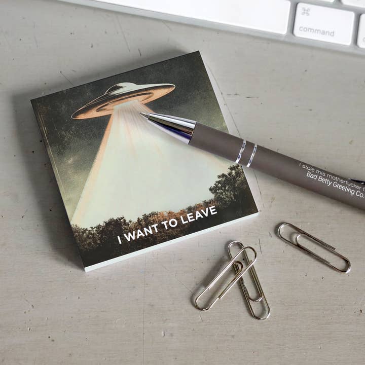 Bad Betty Greeting Co. - Wholesale Sticky Notes - I Want to Leave - Funny Alien Sticky Note Pad