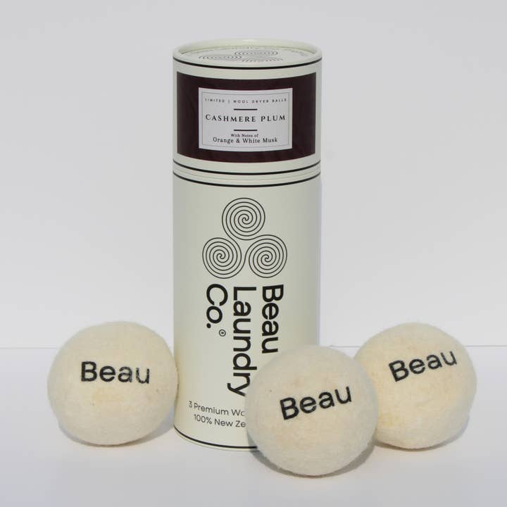 Balles de séchage parfumées au pruneau et adoucissantes en cachemire pour la vente par Beau Laundry Co.