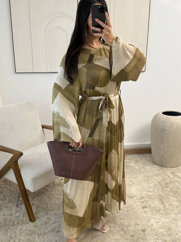 Robe Elyssane H583-1 pour la vente par White Icy