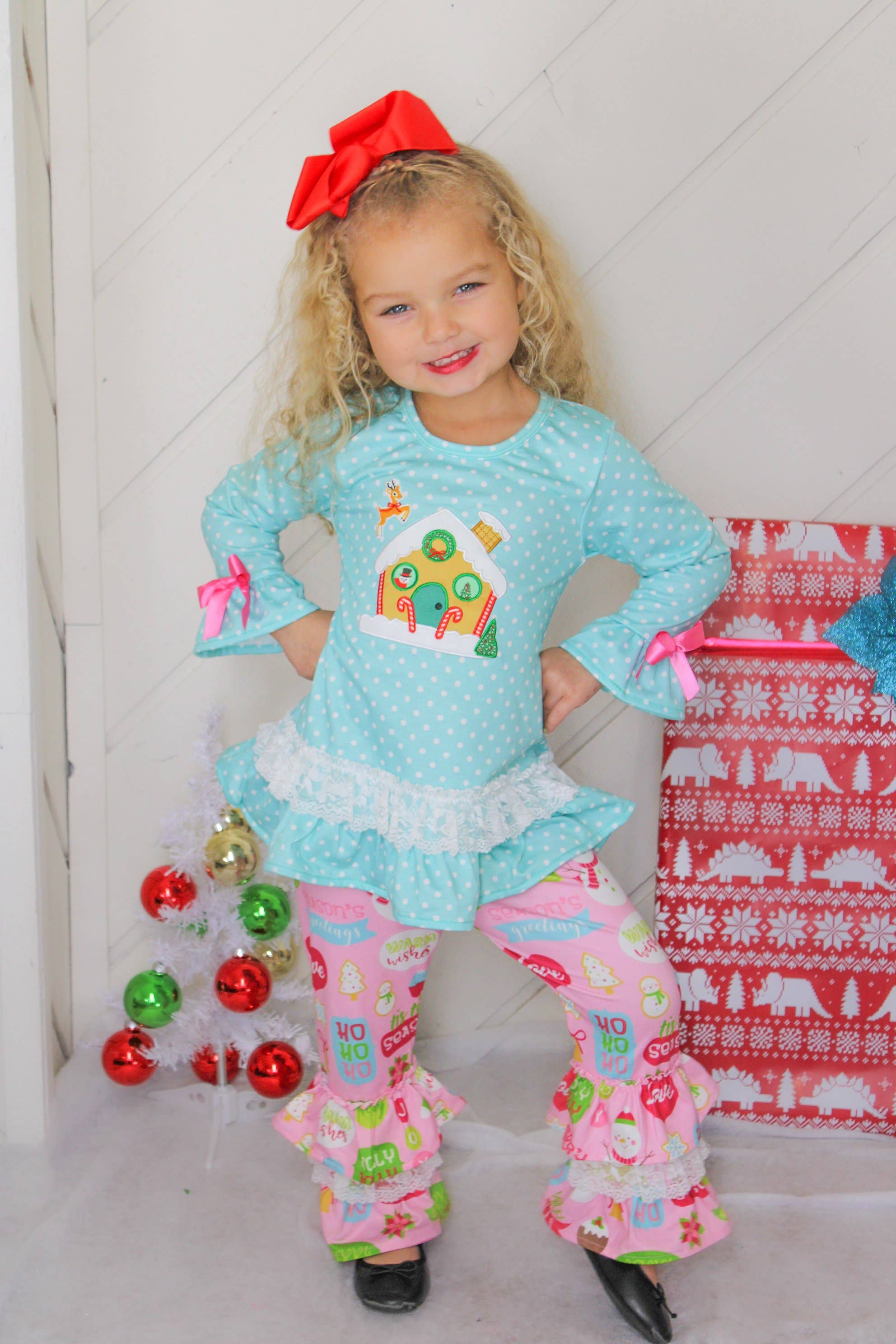Angeline Kids – wholesale Top & trouser set – Kids – Baby Girls Merry Christmas Gingerbread House Ruffle Top Pants Set - Mint Pink1