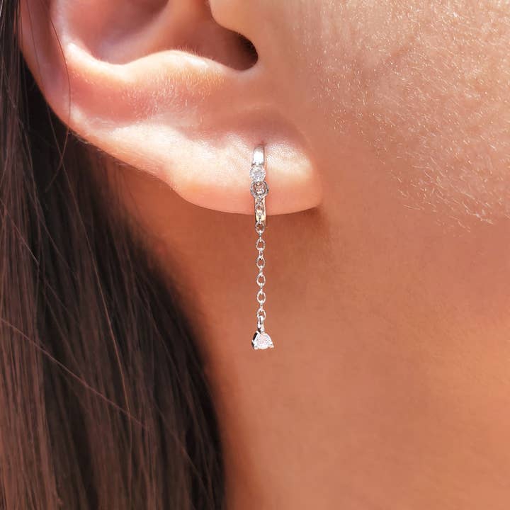 HolyBang Jewels - Wholesale Hoop Earrings - DAINTY CHAIN DROP HUGGIE EARRINGS - E-H21223