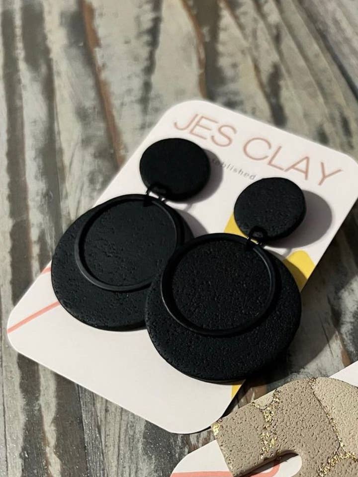 Ibenholt ler øreringe for engroshandel hos JES Clay