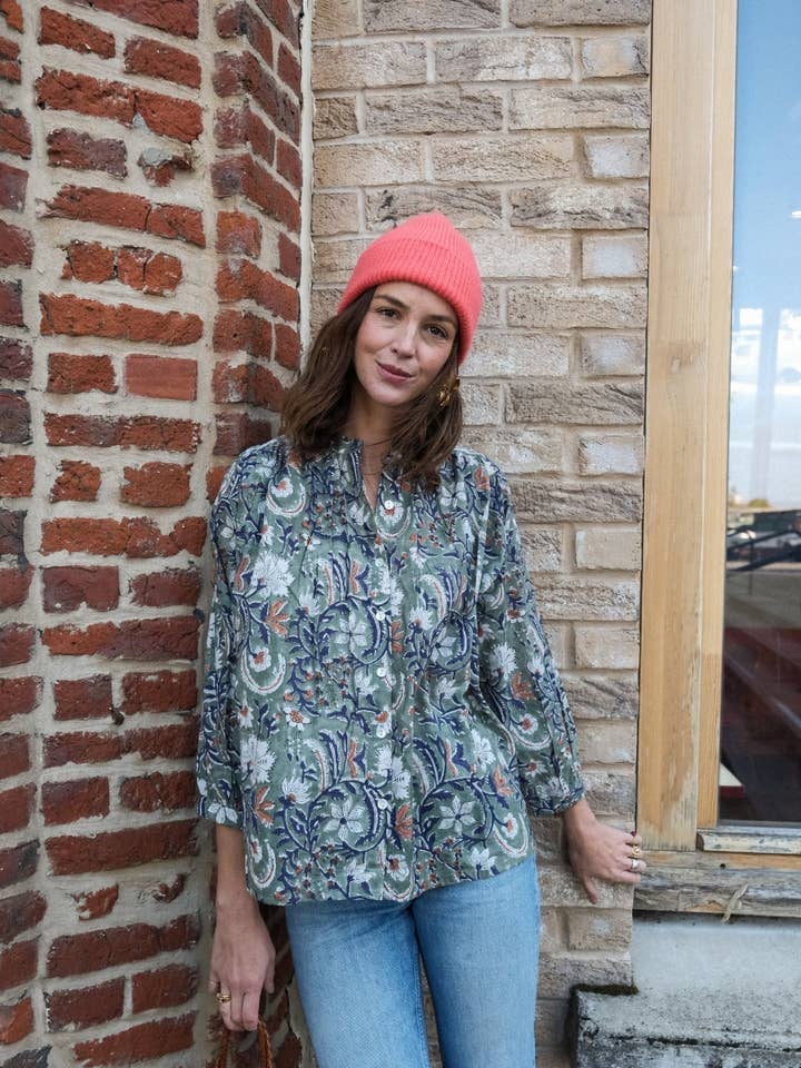 SO FAMILY - Wholesale Button Down Shirt - Women's - Eloïse Brousse Blouse1