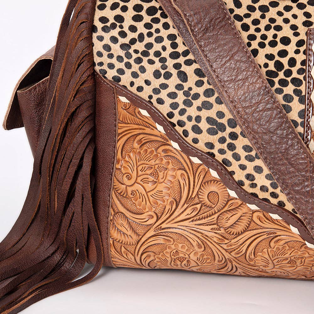 LS Western – Großhandel Weekender-Tasche – Damen – ADBG608 Haar-auf-Haut Rindsleder Reisetasche mit geprägtem Leder & Fransen Western Weekender mit Türkis Concho6