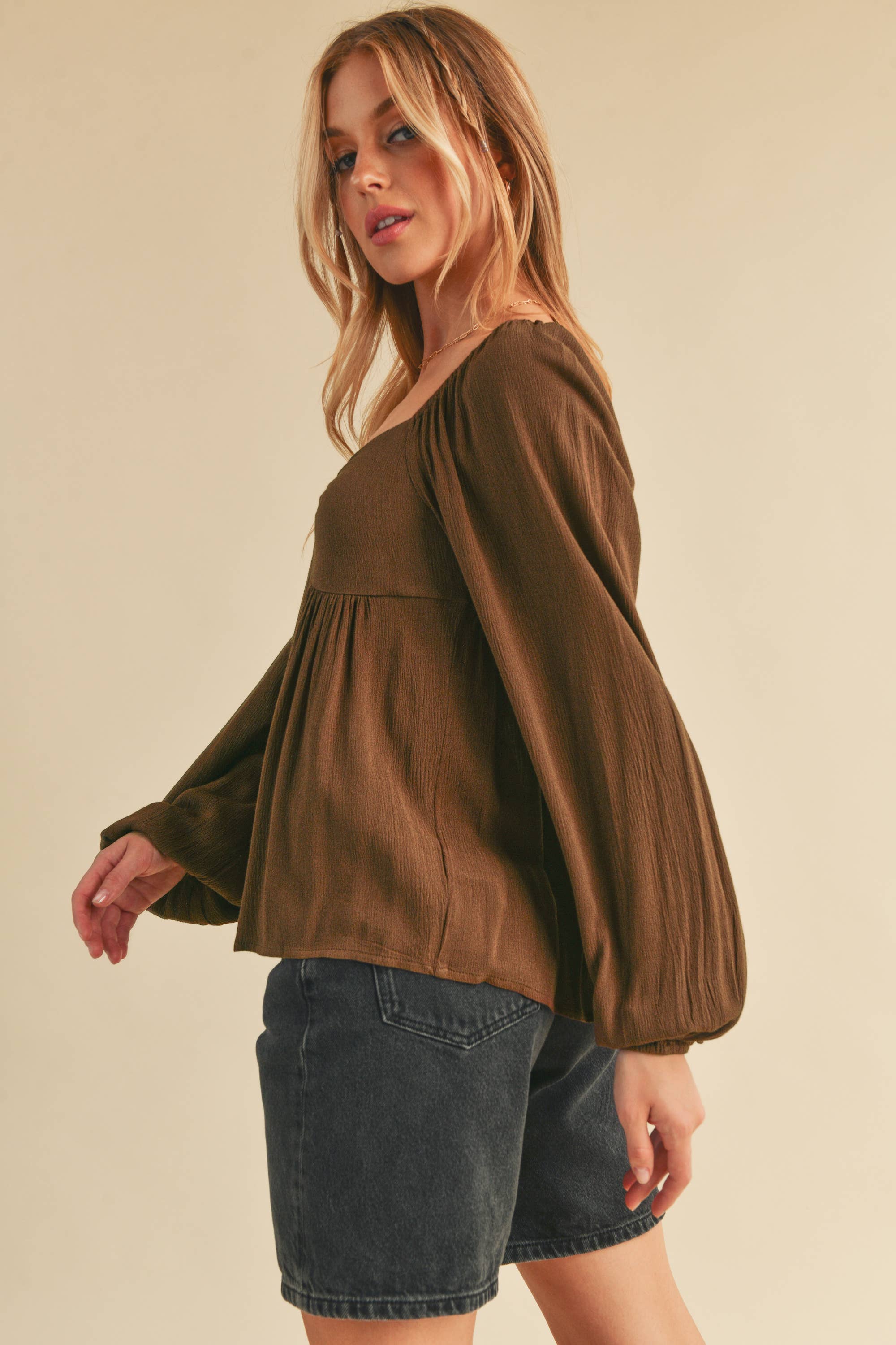 AEMI + CO - Wholesale Blouse - Women's - 8136BK Silvana Top20