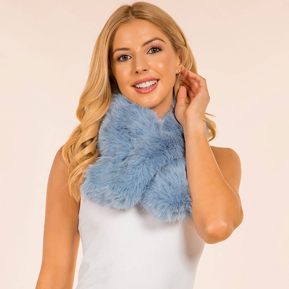 Sensibling Corp. – wholesale Scarf – Women's – Soft Faux Fur Plush Wrap Scarf0