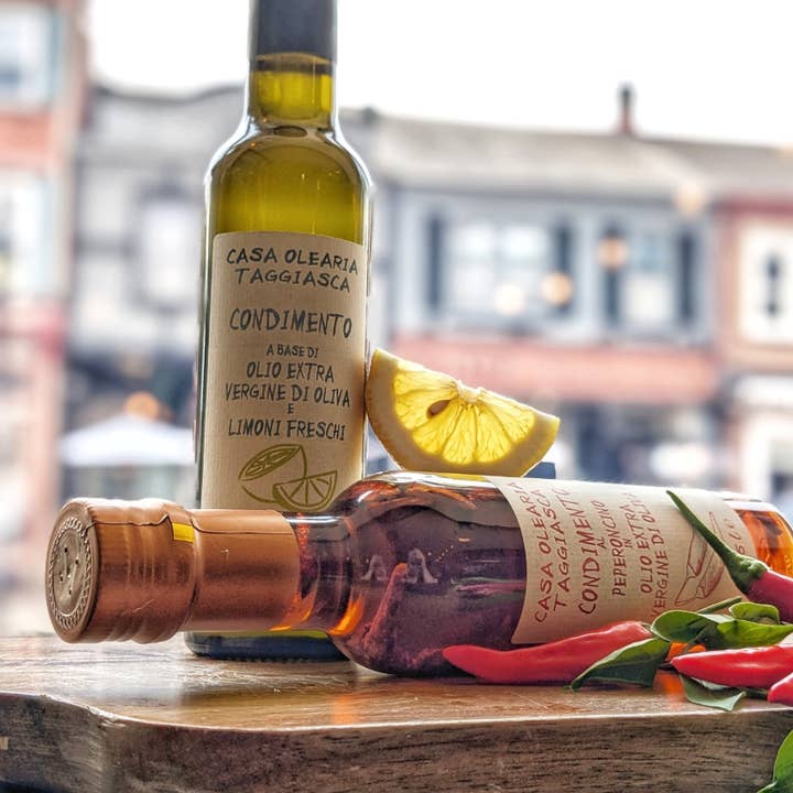 Gourmet Food Solutions, Inc. - Wholesale Olive Oil - Red Pepper Chili Extra Virgin Olive Oil, Casa Olearia 250ml1