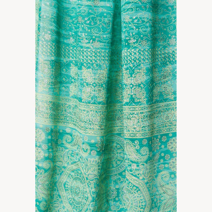 Colors By Padmini – Engroshandel Gardin – Lysfiltrerende Sari gardiner i årets farver