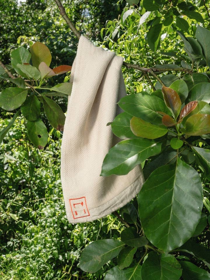 Cotton Handwoven Waffle-weave Face Cloth (CASSAVA) for wholesale by Fouta Harissa