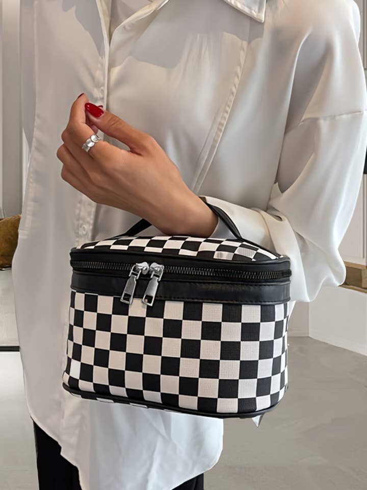 Checkered Zipper Cosmetic Bag with Handle 8.66*5.11*5.51” for wholesale by 1 the Woman