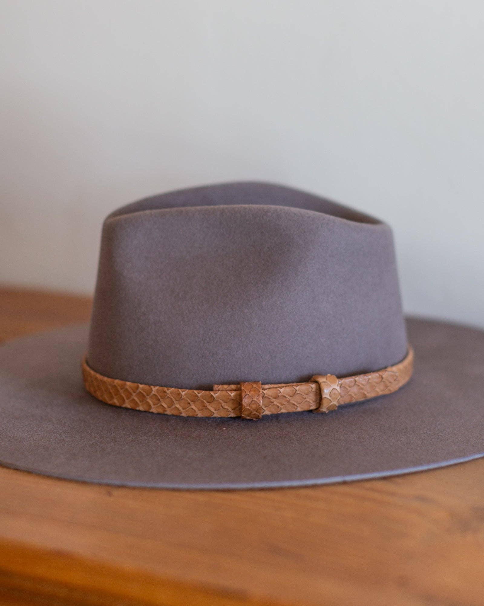 Crossbow Leather – Großhandel Hutzubehör – Damen – WASSERSCHLANGEN-HUTBAND12