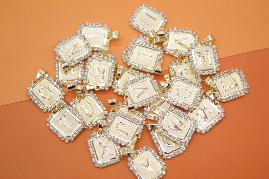 MIA Jewelry - Wholesale Individuele bedel/hanger - CZ steenkant vierkante letterhanger (A181)1