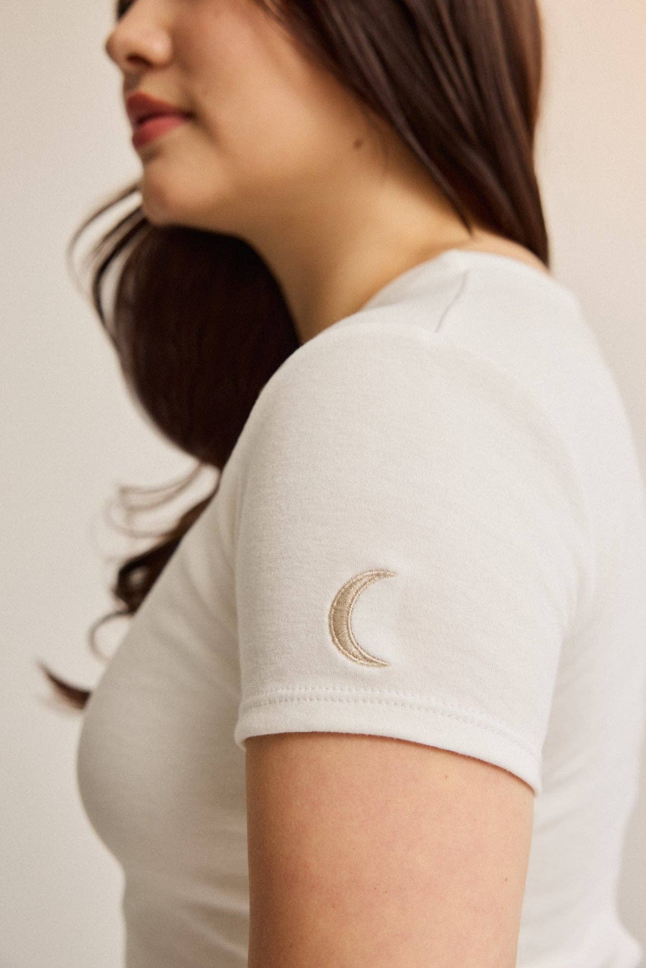 Miakoda - Wholesale T-Shirt - Women's - The Everyday Moon Tee2