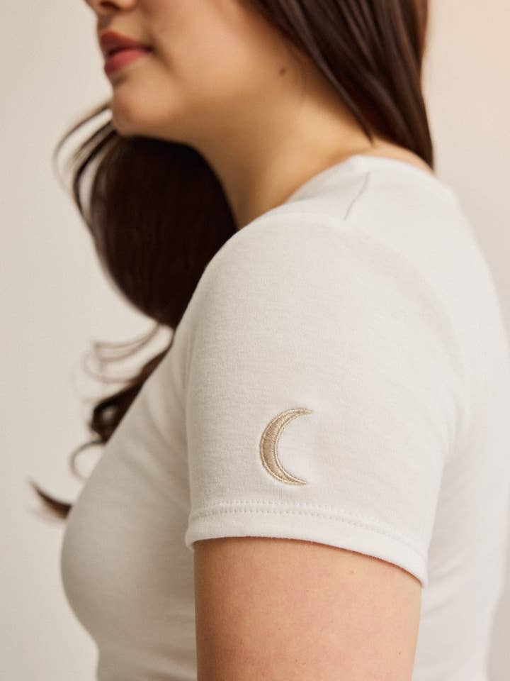Miakoda - Wholesale T-Shirt - Women's - The Everyday Moon Tee2