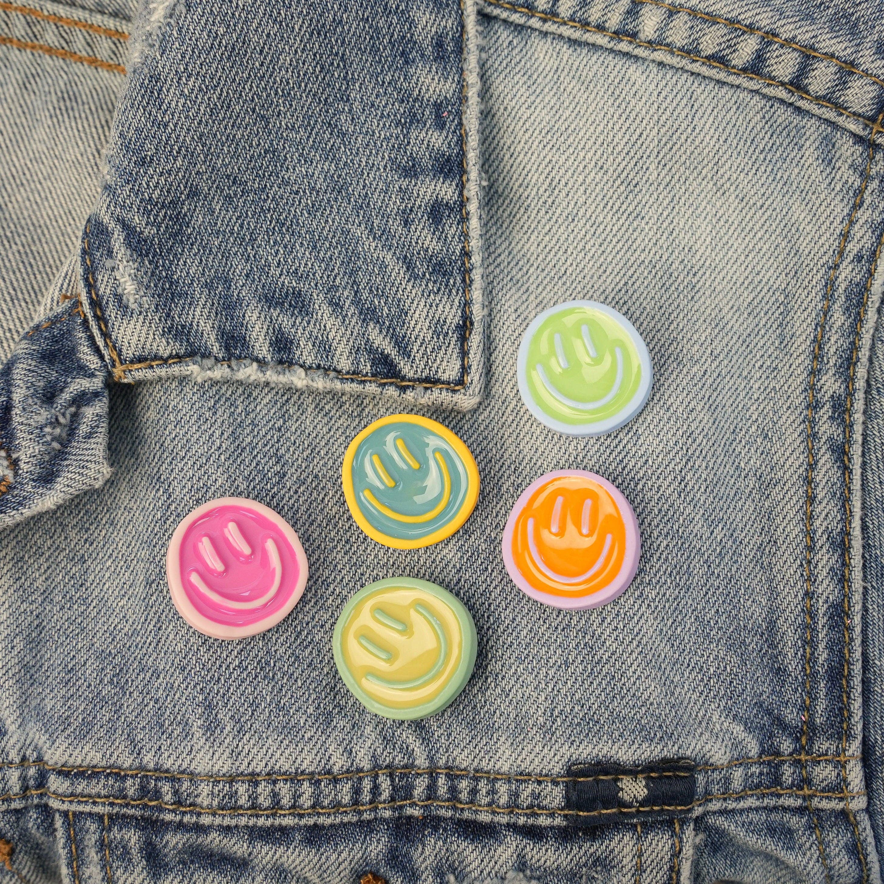 Mini Story Co - Wholesale Lapel Pin/Button - Pastel Smiley Face Pin | Smiley Face Brooch | Colourful Pin Badge | Smile Accessories | Cute Pin for Backpacks and Hats | Gift for Friends2