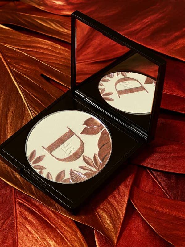 PARADISE - Compact Powder No. 2 for wholesale by DELFY FDR GROUP SOCIEDAD LIMITADA. (Delfy fdr group sl)