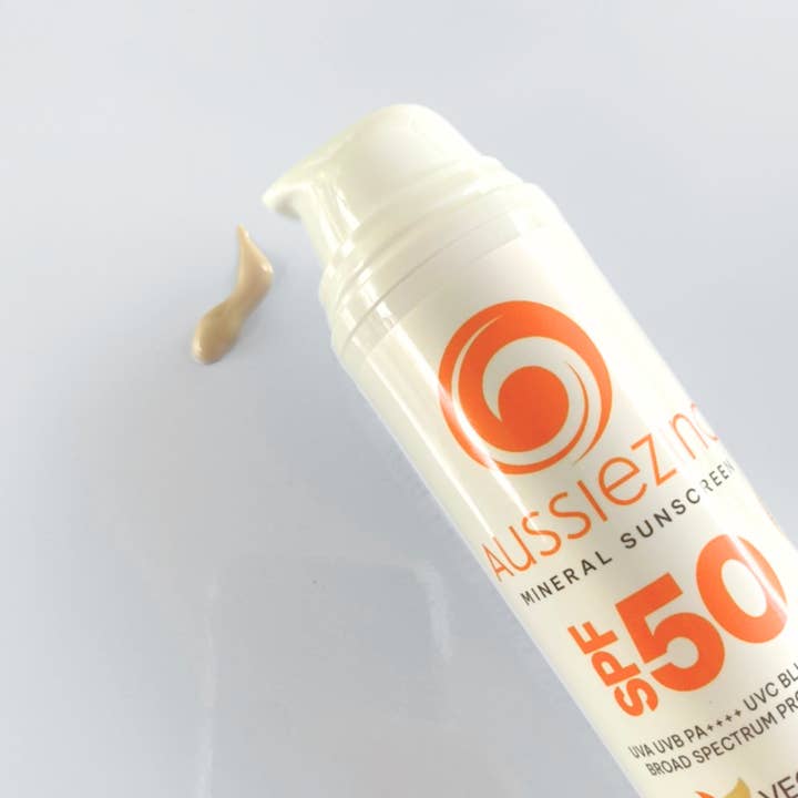 AussieZinc Mineral Sunscreen - Wholesale Sunscreen - Anti-Aging Vitamin C Daily Glow SPF50+ Organic Mineral Zinc Sunscreen1