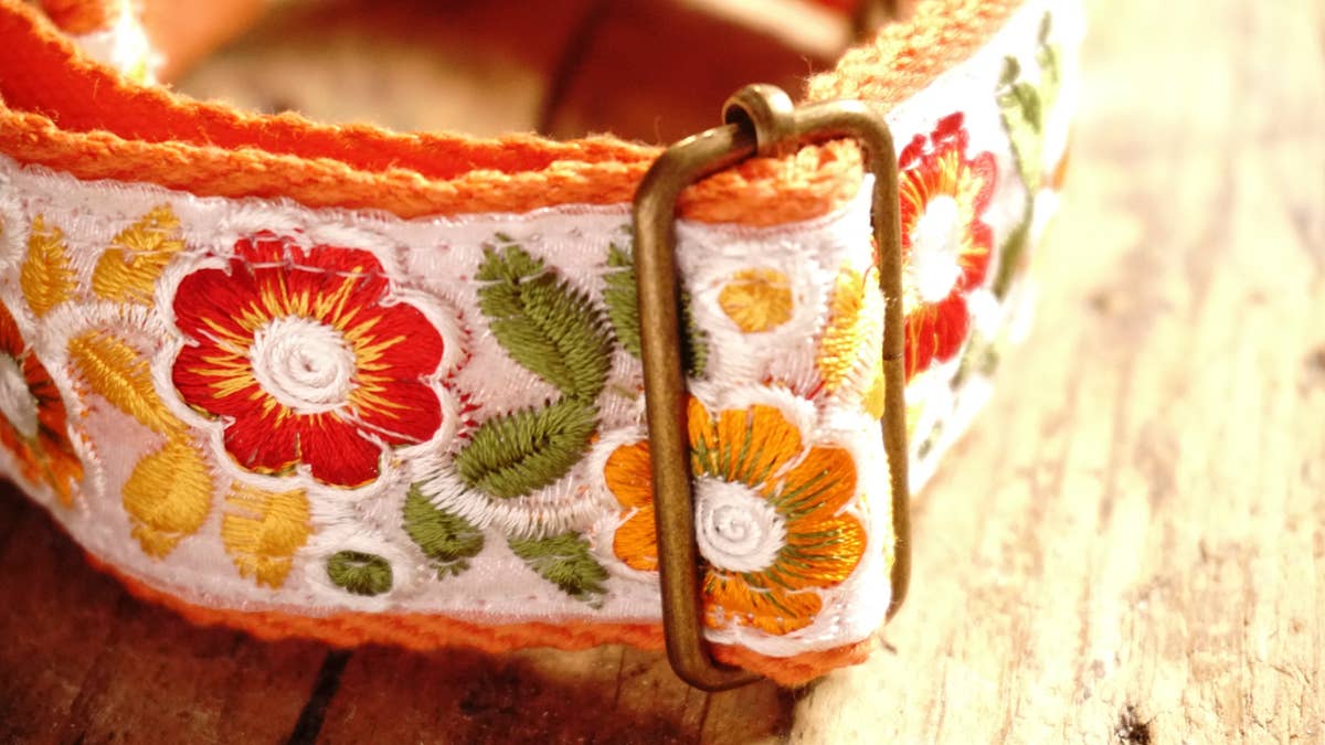 hundsfutter - Wholesale Pet Collar - Dog - Individual orange necklace with floral design.6