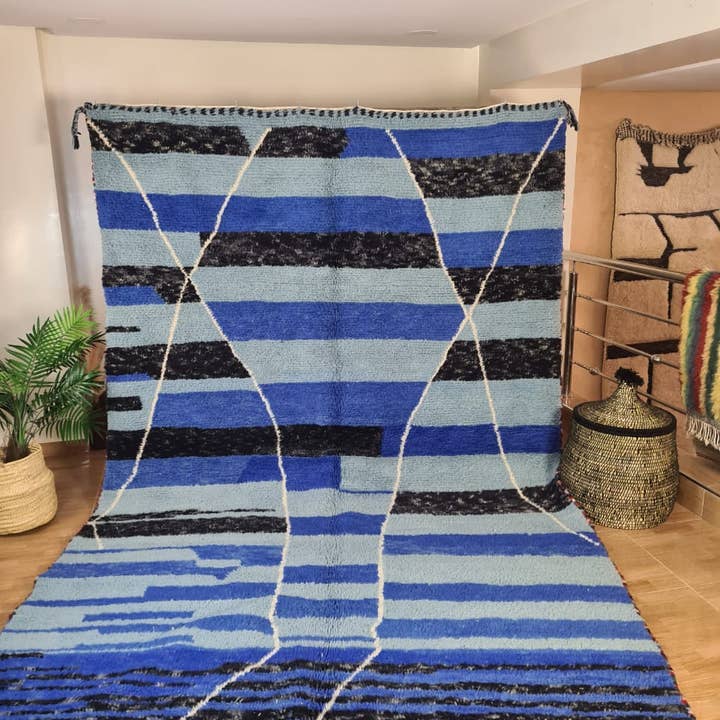 Authentic Hand-Knotted Beni Ourain Wool Rug 150× 250 cm 341 for wholesale by Maroccarpets Poufs and pillows wholesale +31648976894