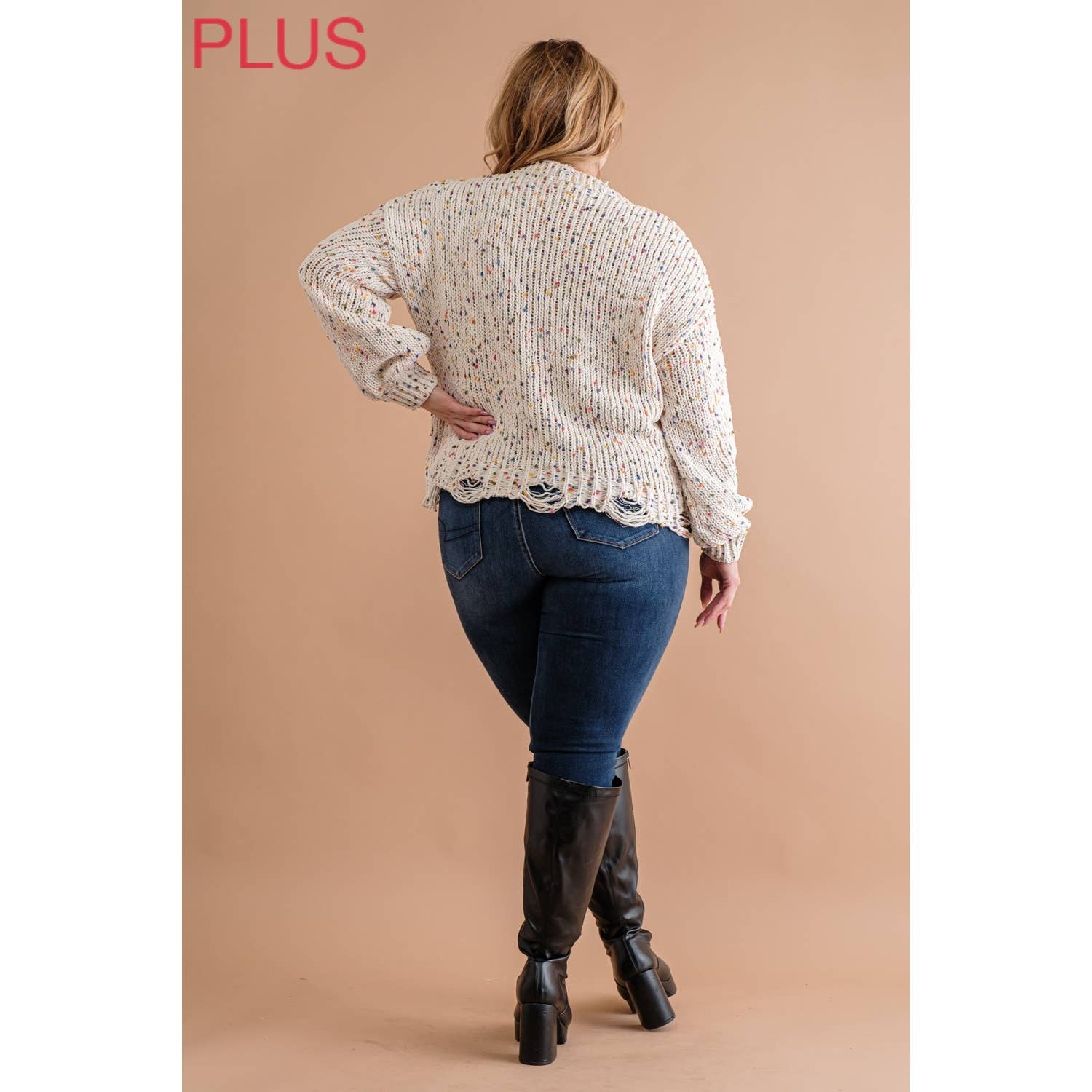 Sweet Generis – Engroshandel Pullover - Dame – PLUS CHENILLE POPCORN PLETTER NØDLIDENDE CROP SWEATER4