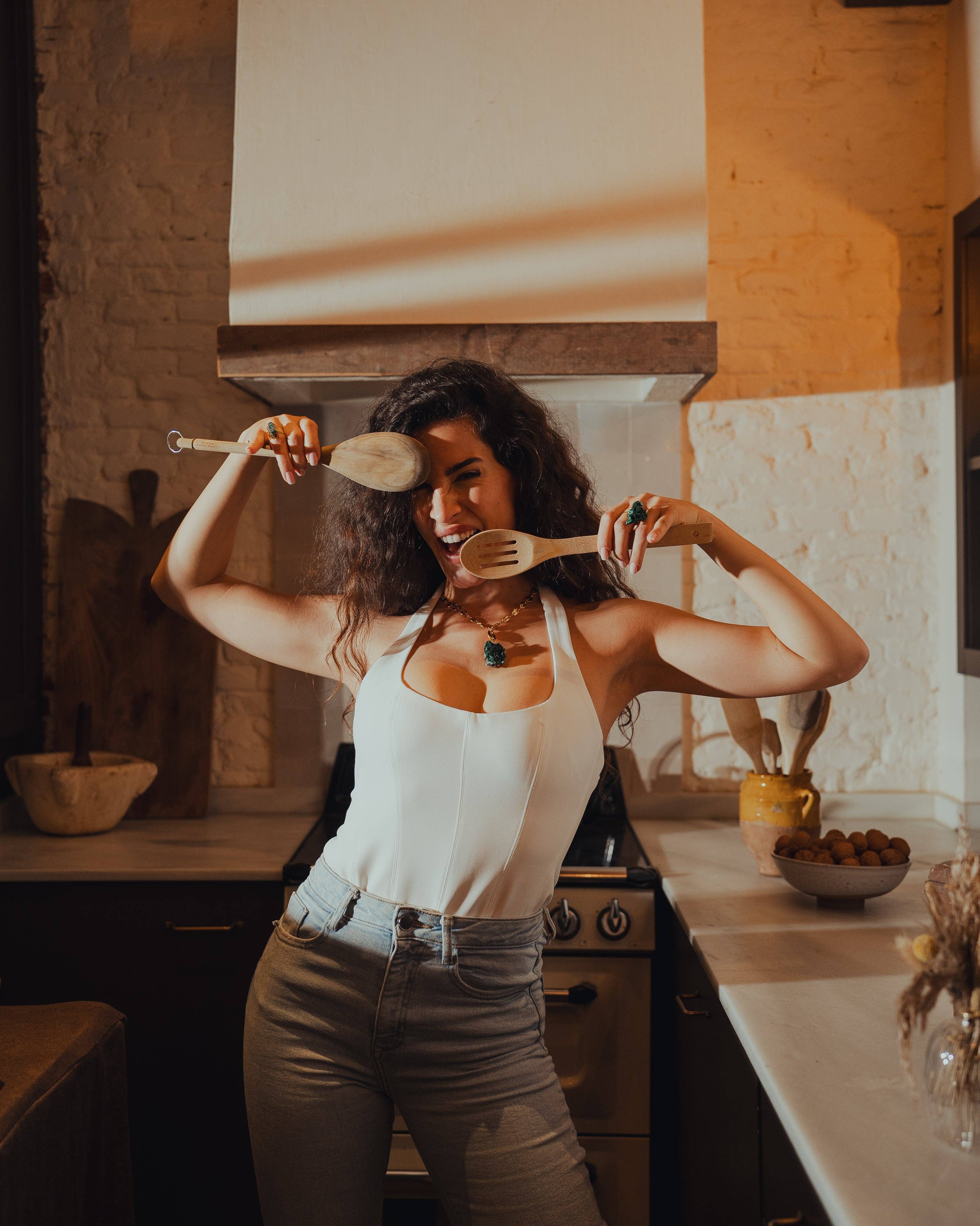 PHOEBE´S - Wholesale Pendant/Charm Necklace - Malachite Pendant | Golden coffee bean chain1