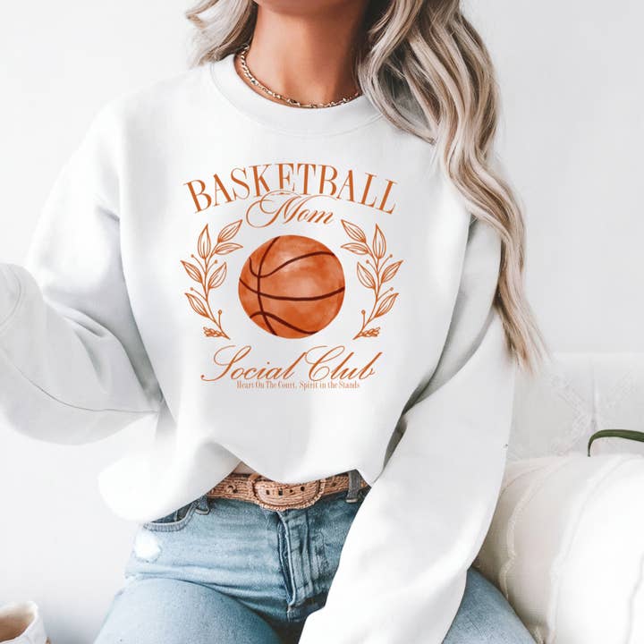 Basketball Moeder Sociale Club sweatshirt voor wholesale door Rockin R Apparel