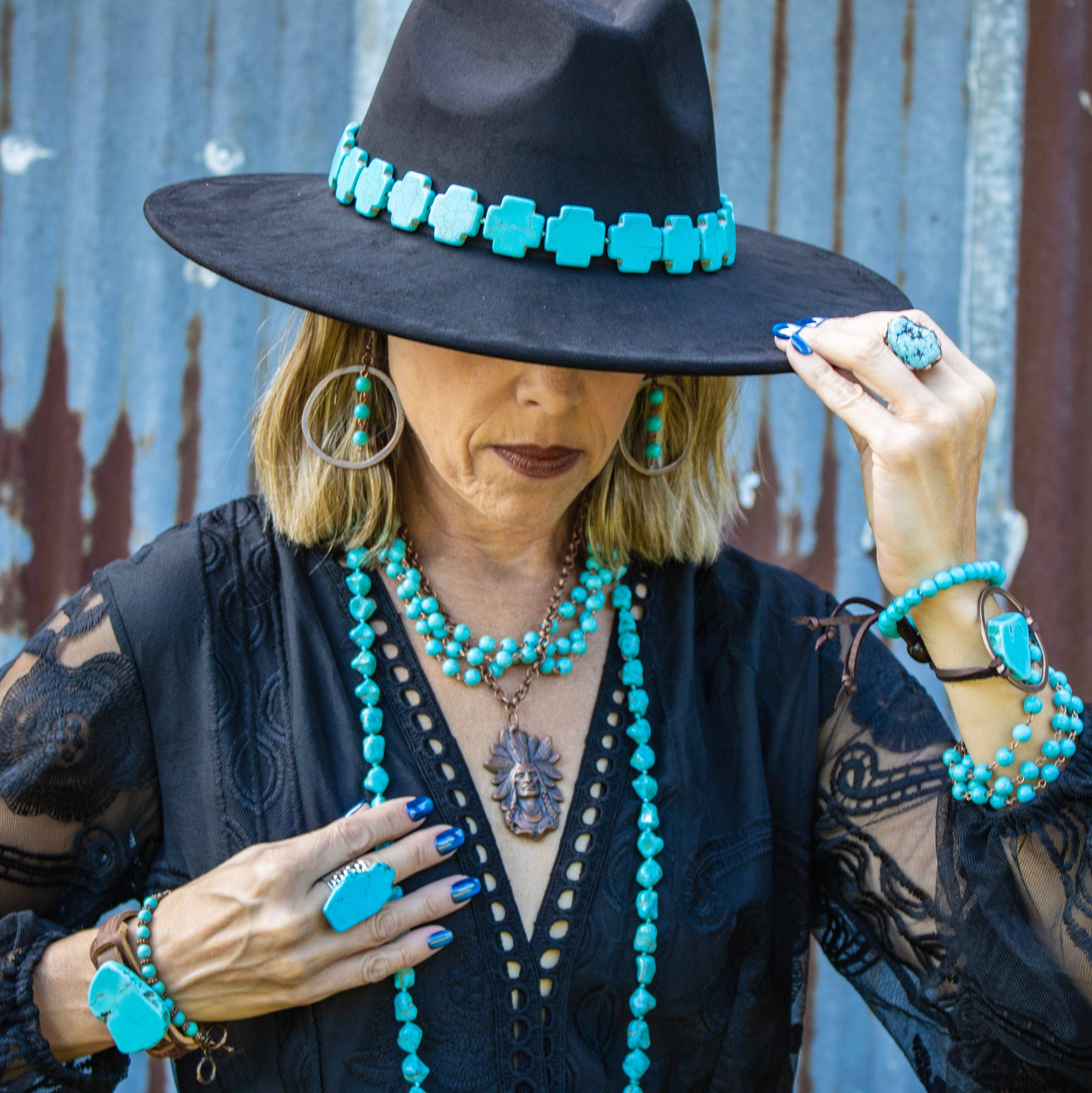 The Jewelry Junkie - Wholesale Beaded Bracelet - Turquoise Triple Strand Bracelet 804j3