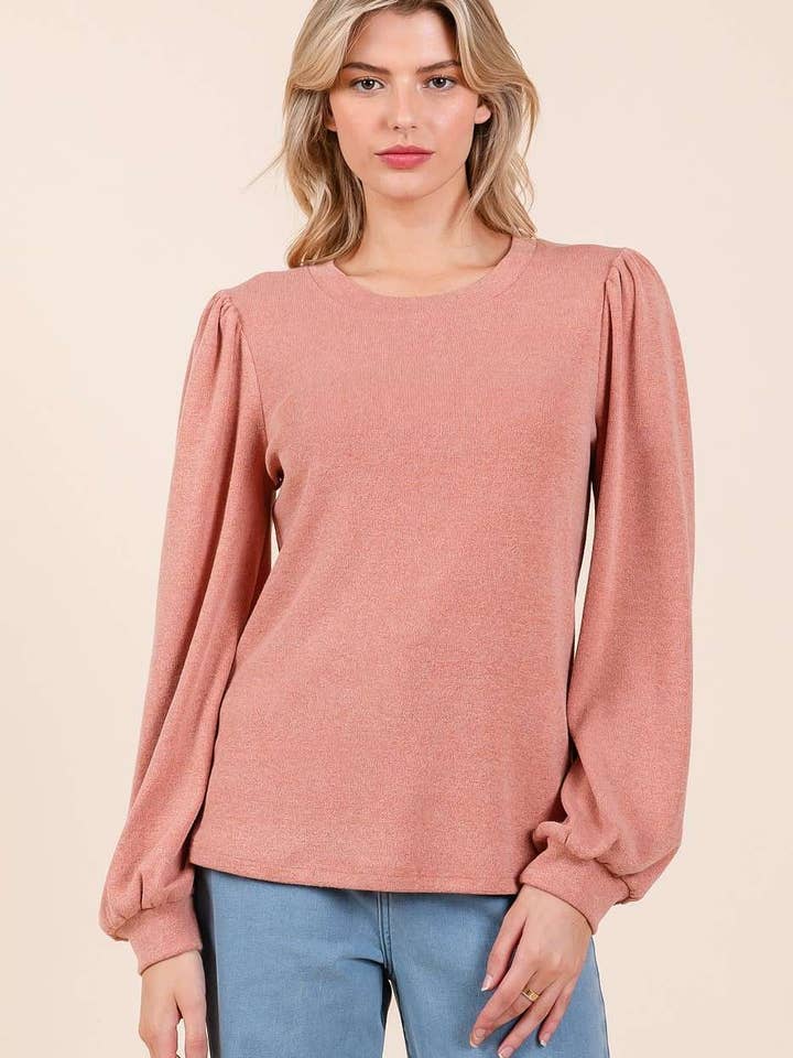 SLINKY RIBGEBREIDE BISHOP TOP MET LANGE MOUWEN EN RONDE HALS voor wholesale door mittoshop