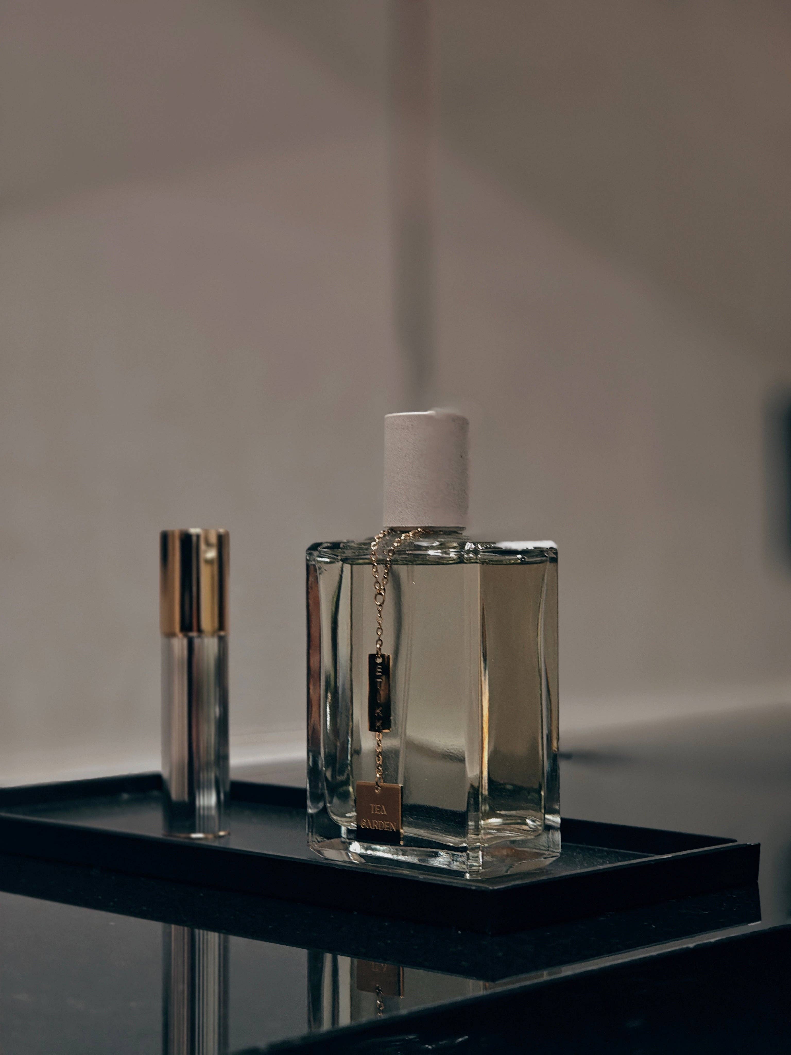 ETIKK FRAGRANCES - Wholesale Perfume/Eau de Toilette - EAU DE PARFUM 10ML1