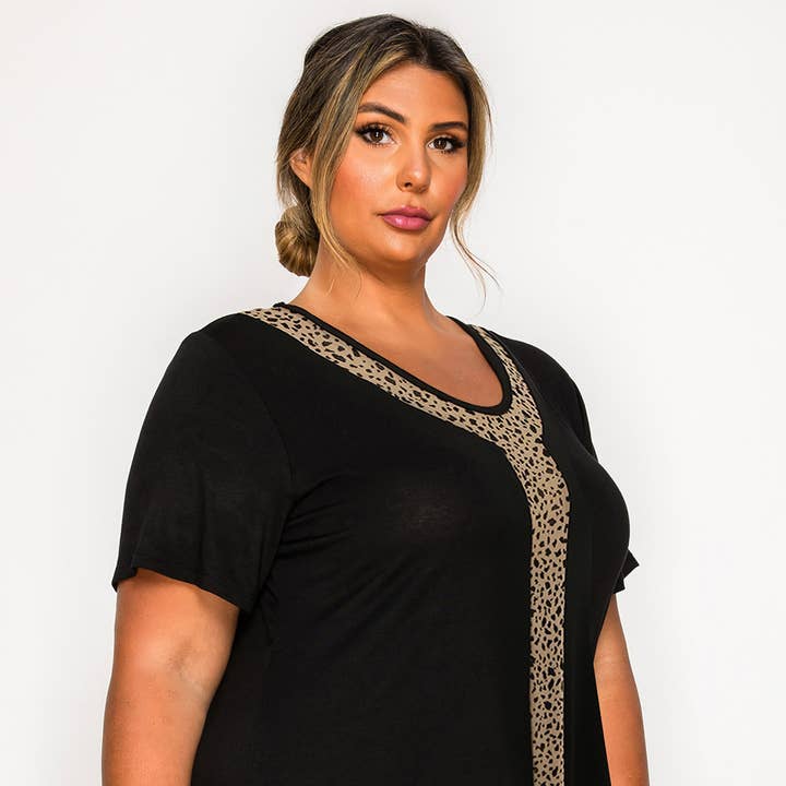 CAMISETA CURVA DE MANGA CURTA COM DETALHE EM REDE E ESTAMPA DE SEIXO - CAQUI por atacado de Coin 1804