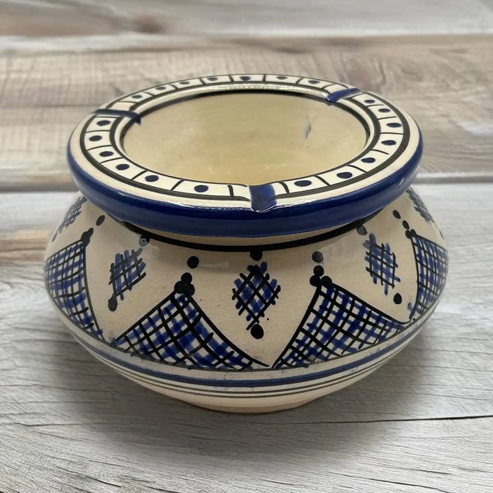 Etnico del Mondo - Wholesale Ashtray - Moroccan Ashtray in Hand-Painted Terracotta #40