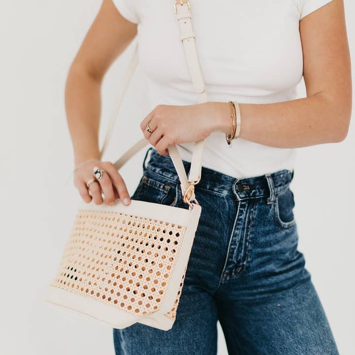 Pretty Simple - Wholesale Shoulder Bag - Women's - Bryce Woven Bucket Bag