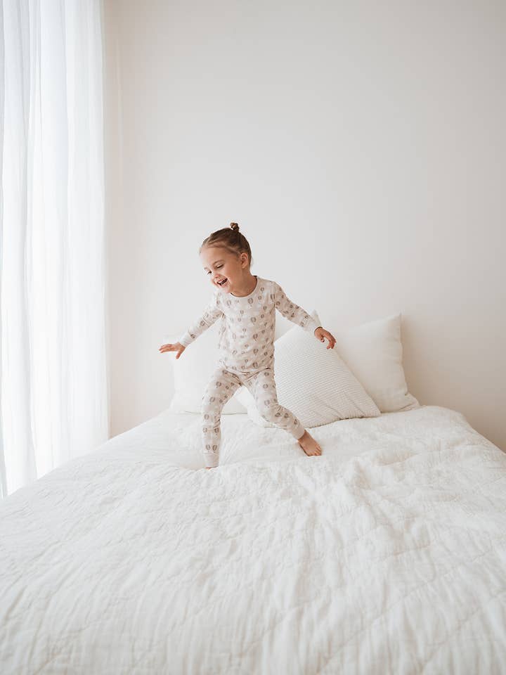 Luftballon & Sky To-delt Pyjamassæt for engroshandel hos Nash+Nova