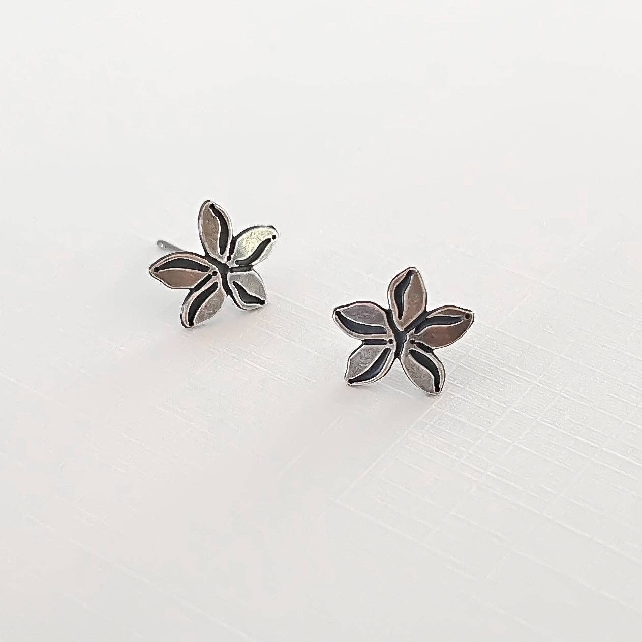 Leighton Lam Designs - Wholesale Stud/Post Earrings - Tiny Plumeria2